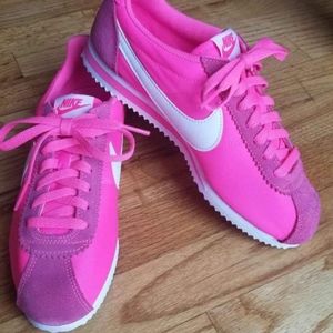 Classic Women's Nike Cortez Pink Blast/White